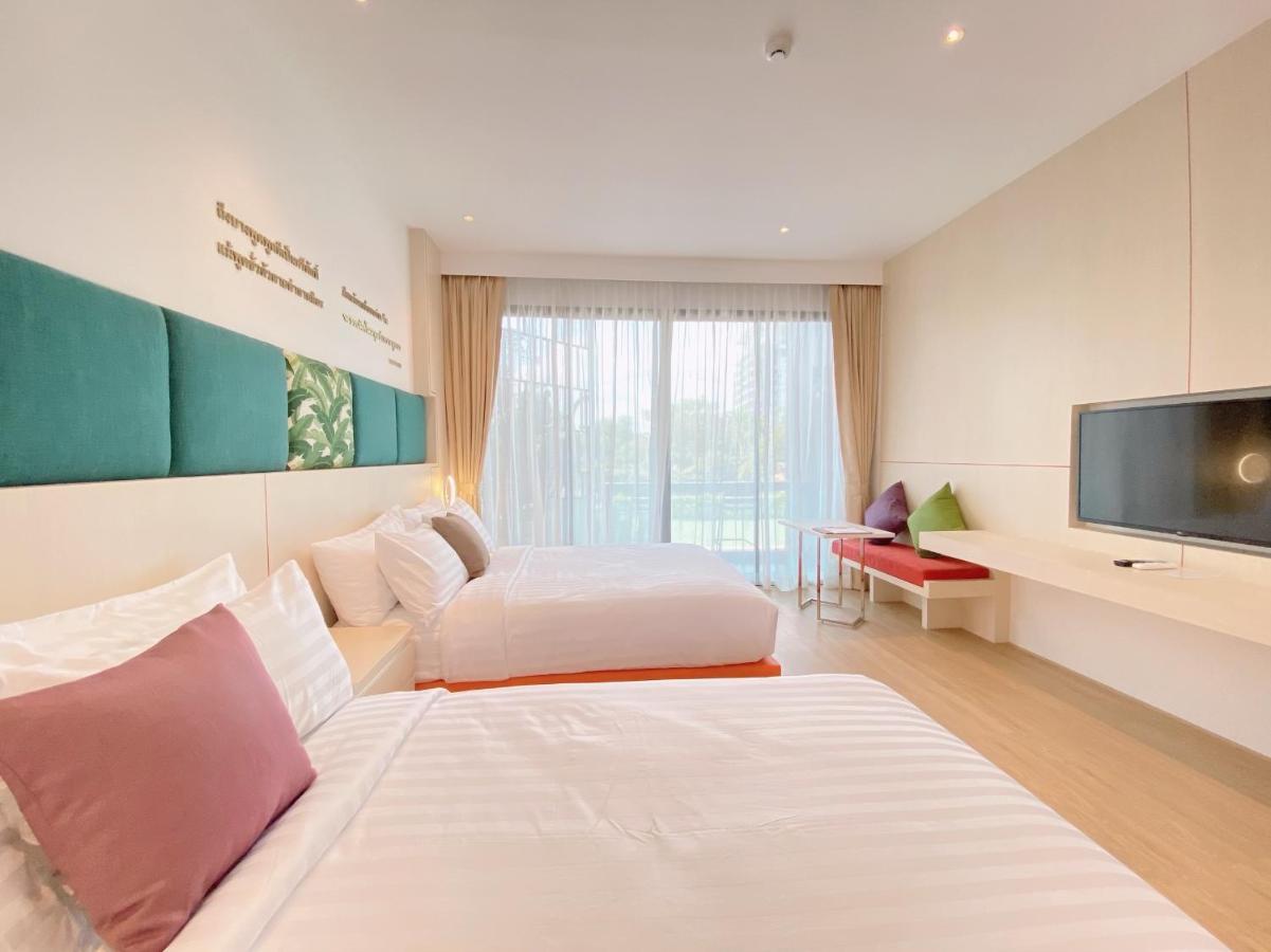 The Poem Hotel Mae Phim Bilik gambar