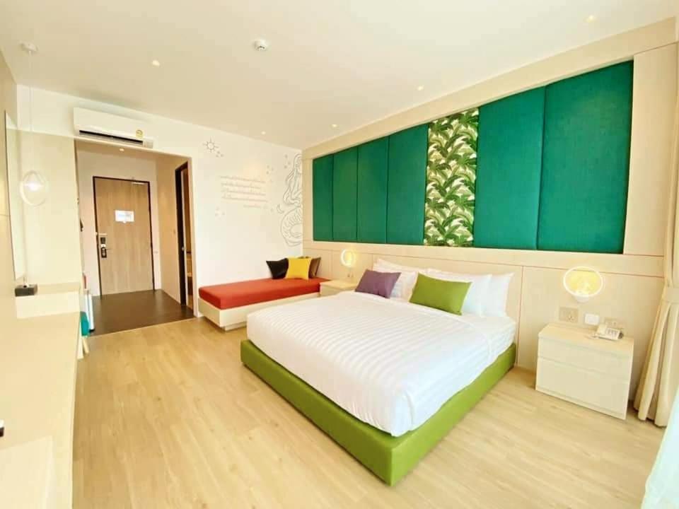 The Poem Hotel Mae Phim Bilik gambar